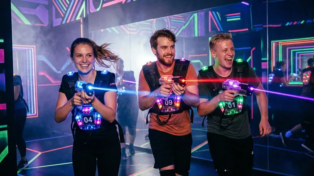 Lasertag bei Black Fox World
